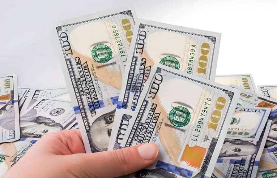 Strong Dollar Threatens European Markets