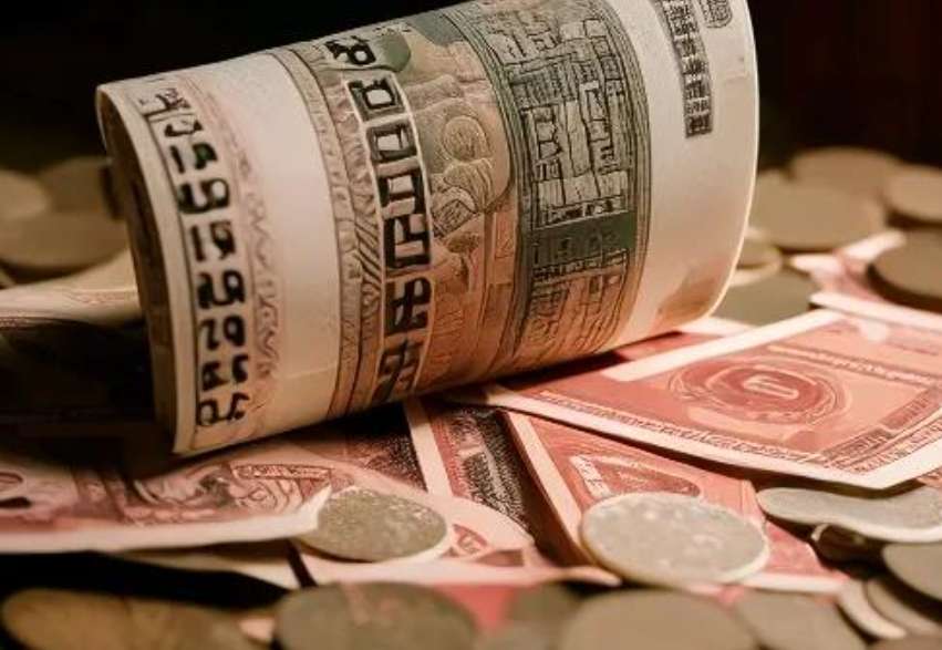 Fed Cuts Rates Amid Economic Uncertainty